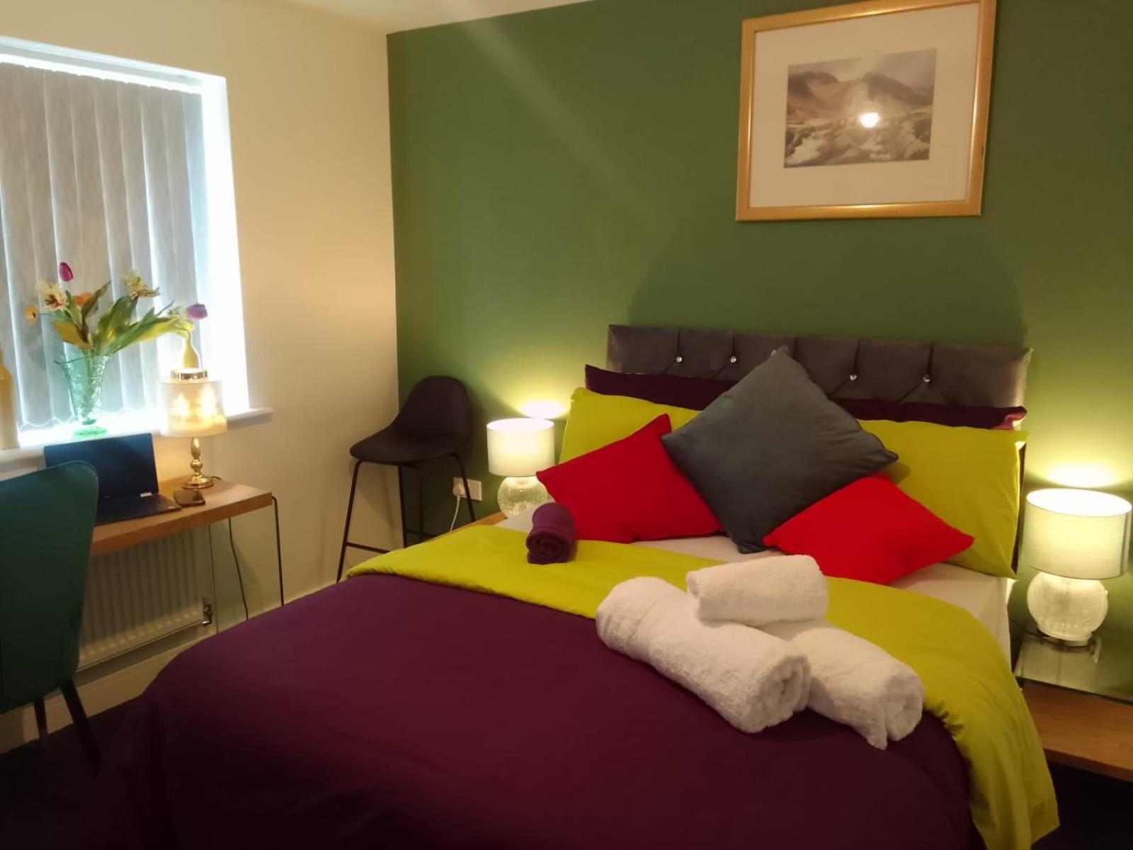 Ideal Home & Cottage Inviting 4 Bedroom Apartments Walsall Ngoại thất bức ảnh